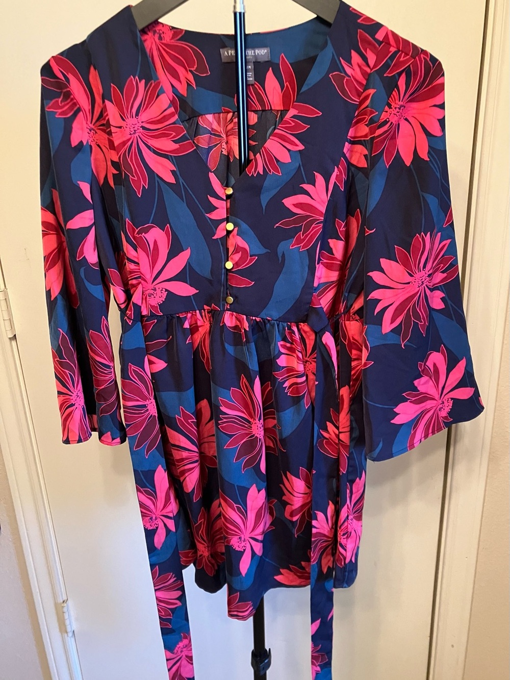 A Pea in the Pod Floral Print Maternity Mini Dress/Tunic Top - Medium